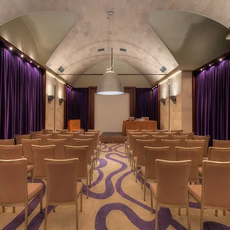 Hotel Gdm Megaron, Historical Monument 5*